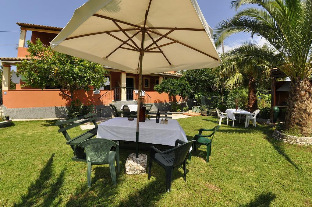 Villa Toula Dassia  Exterior photo